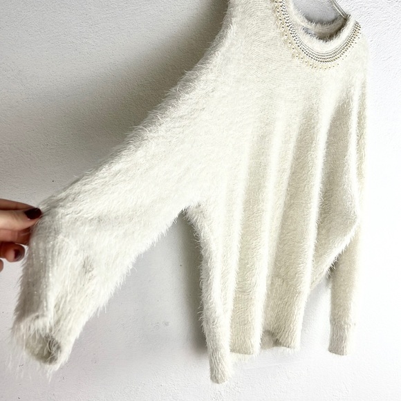 BLACK RIVET |🍦Ivory Pearl Collar Fancy Super Soft Fringy Dolman Batwing Sweater - Picture 2 of 8